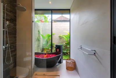 Bathroom-Casa-Cava-Luxury-Villa-Ubud-7