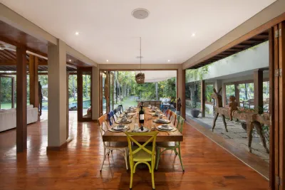 DINING-THE-SHAMBALA-LUXURY-VILLA-SEMINYAK-FOR-FAMILIES-4