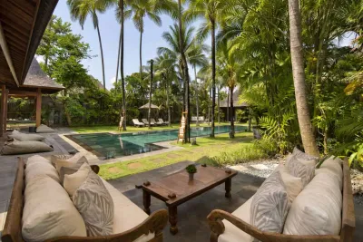 OUTDOOR-SITTING-4-JPEG-THE-SHAMBALA-LUXURY-VILLA-SEMINYAK-FOR-FAMILIES-1