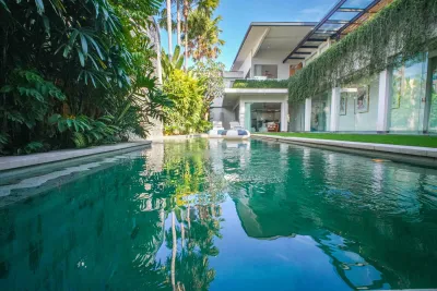 Pool-Desa-Berawa-Luxury-Villa-Canggu-3