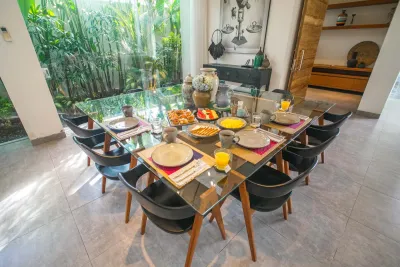 Breakfast-Desa-Berawa-Luxury-Villa-Canggu-4