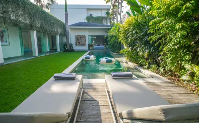 Pool-Desa-Berawa-Luxury-Villa-Canggu-5