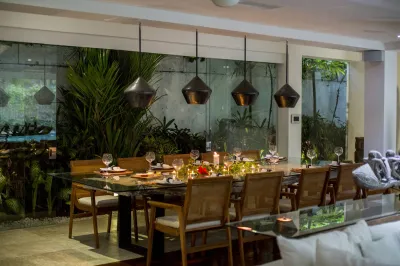 FAMILY-VILLA-BERAWA-CANGGU-BALI-DINING-AREA-5