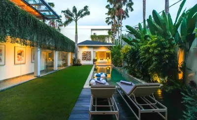 Pool-Sunset-Desa-Berawa-Luxury-Villa-Canggu