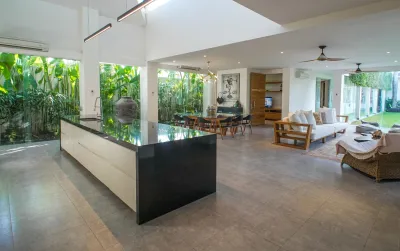 Kitchen-Desa-Berawa-Luxury-Villa-Canggu-1