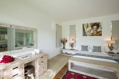LUXURY-BALI-VILLA-BERAWA-BEDROOM-2-2