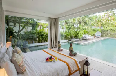 FAMILY-VILLA-CANGGU-BALI-MASTER-BEDROOM-1