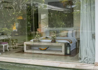 FAMILY-VILLA-CANGGU-BALI-MASTER-BEDROOM-3