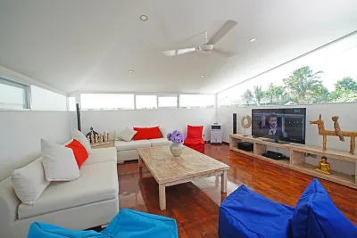 LUXURY-VILLA-BERAWA-CANGGU-BALI-ENTERTAINMENT-ROOM-1