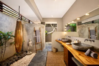 Bathroom-4-THE-SHAMBALA-LUXURY-VILLA-SEMINYAK-FOR-FAMILIES