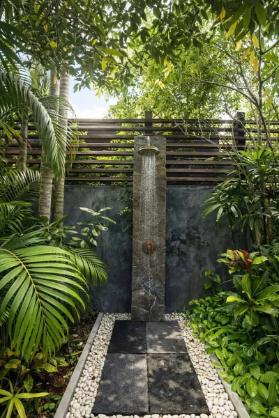 Shower-Outdoor-THE-SHAMBALA-LUXURY-VILLA-SEMINYAK-FOR-FAMILIES