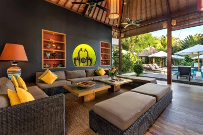 Dining-Living-Room-Tangram-Luxury-Villas-Big-Groups-Seminyak-Bali-13