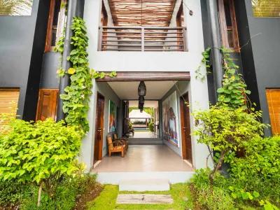 CORRIDORS-ABAKOI-6BED-VILLA-2