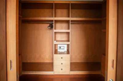 Master-bedroom-bathroom-9