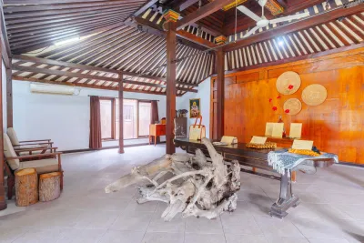 Shop-Joglo-By-The-Beach-Pemuteran-Private-Villa-3