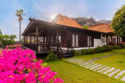 Grass-area-Joglo-by-the-Beach-7