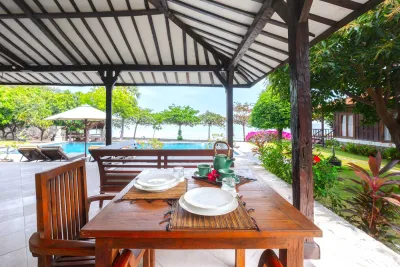 Dining-Area-Joglo-By-The-Beach-Pemuteran-Private-Villa-4