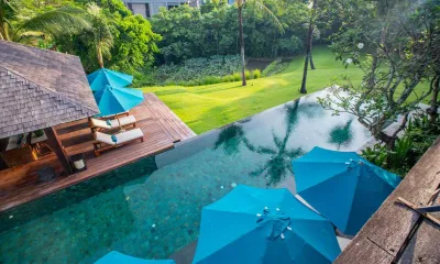 Main-pool-Ambalama-luxury-villa-9