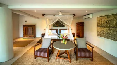 Downstairs-bedroom-2nd-villa-Ambalama-luxury-villa-3