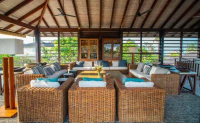 Upstairs-dining-Ambalama-luxury-villa-3