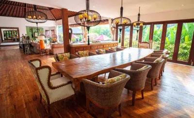 Dining-Room-Private-Luxury-Villa-Naty-Umalas-4