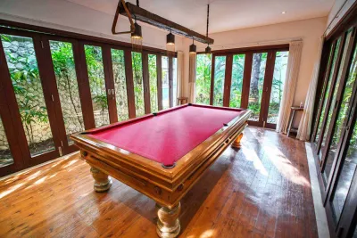 Billiard-Private-Luxury-Villa-Naty-Umalas-3