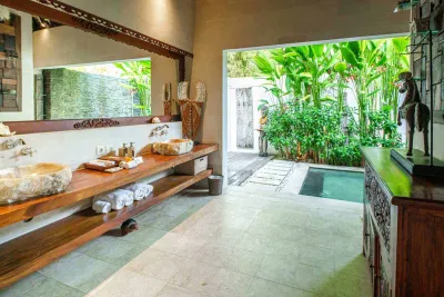 Bathroom-Private-Luxury-Villa-Naty-Umalas-1