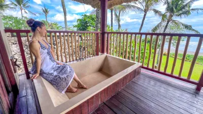 Bathroom-Luxury-Beachfront-Villa-Canggu-1