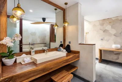 Lotus-5bedrooms-luxury-villa-Canggu-Bali-10