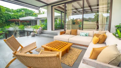 Master-bedroom-balcony-Luxury-5bed-villa-Berawa-1