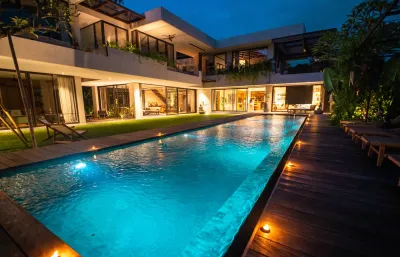 Pool-Luxury-Villa-Tumbak-Bayuh-Canggu-4