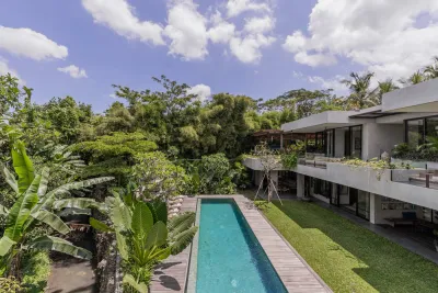 Pool-Area-Luxury-5bed-villa-with-Yoga-Shala-Berawa-10