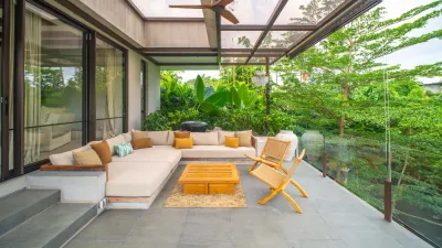 Master-bedroom-balcony-Luxury-5bed-villa-Berawa-2