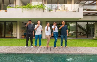 Staff-Luxury-Villa-Tumbak-Bayuh-Canggu-1