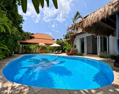 Ron-Ron-Batu-Bolong-Villa-2