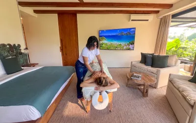 Bedroom-Luxury-Villa-Tumbak-Bayuh-Canggu-7