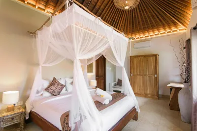 Ron-Ron-Batu-Bolong-villa-Bedroom