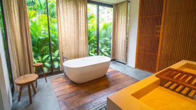 Bathrooms-Luxury-5bed-villa-Berawa-Canggu-7