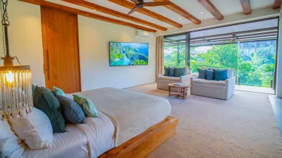 Master-Bedroom-Luxury-5bed-villa-with-Yoga-Shala-Canggu-3