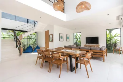 Dining-Living-Villa-Sejarah-Luxury-Private-Villa-Umalas-12