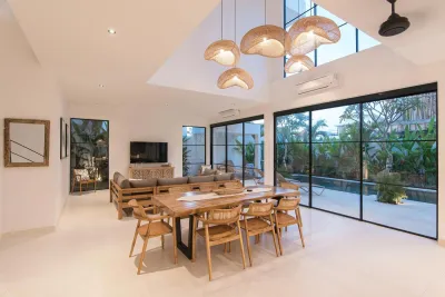 Dining-Living-Villa-Sejarah-Luxury-Private-Villa-Umalas-9