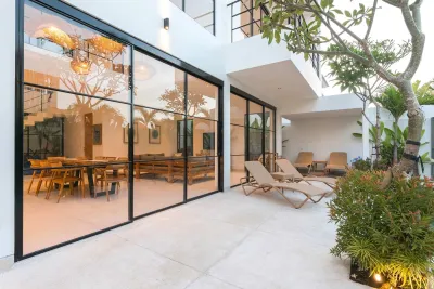 Pool-Villa-Sejarah-Luxury-Private-Villa-Umalas-7