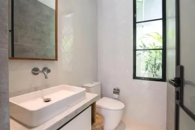 Bathroom-Villa-Sejarah-Luxury-Private-Villa-Umalas-11