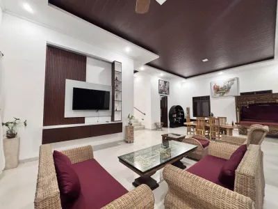 Living-Room-Pool-Villa-Arvanya-Luxury-Private-Villa-Ubud-2