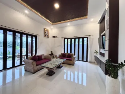 Living-Room-Pool-Villa-Arvanya-Luxury-Private-Villa-Ubud-3