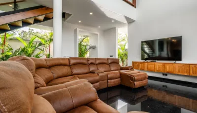 Living-Room-Private-Luxury-Villa-Merayu-Canggu-4