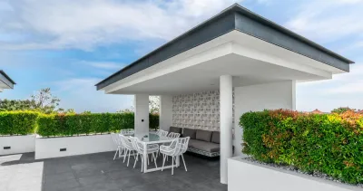 Rooftop-Private-Luxury-Villa-Merayu-Canggu-3