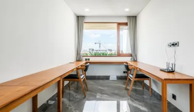 Office-Room-Private-Luxury-Villa-Merayu-Canggu-1