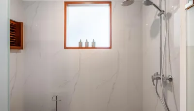 Bathroom-Private-Luxury-Villa-Merayu-Canggu-9