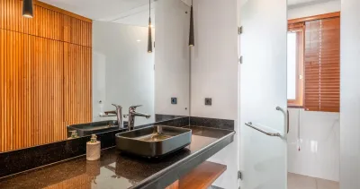 Bathroom-Private-Luxury-Villa-Merayu-Canggu-10